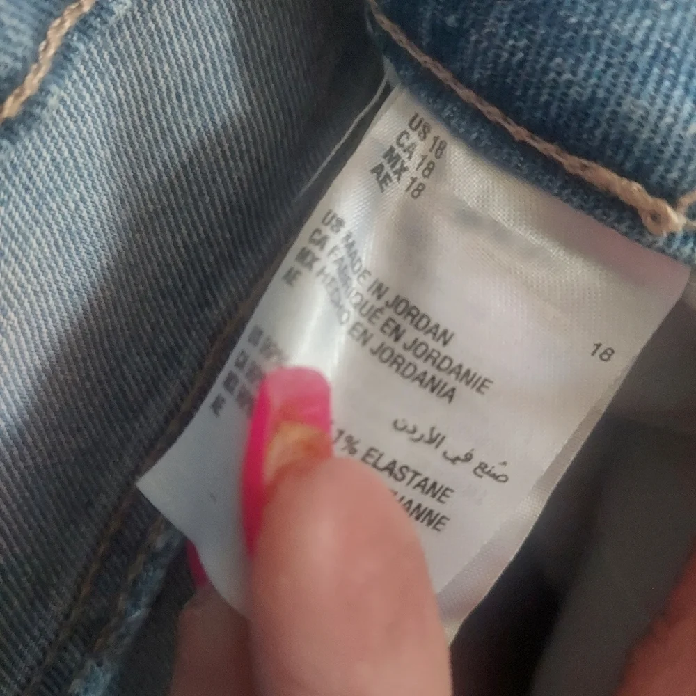 Levis Women's Bootcut Jeans with Frayed Spots Size 18 NWOT
